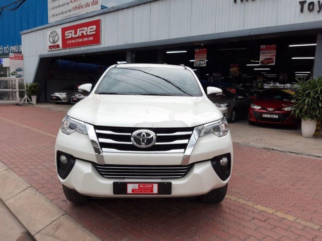 Bán Toyota Fortuner năm sản xuất 2017, màu trắng, nhập khẩu, siêu giảm giá0