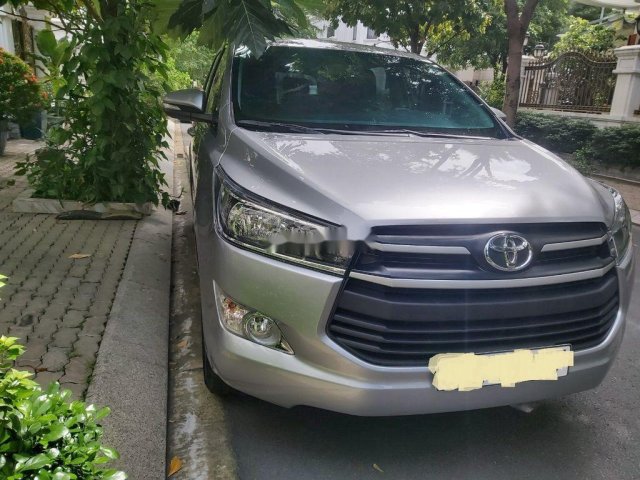 Cần bán xe Toyota Innova đời 2019, màu bạc còn mới, 635tr