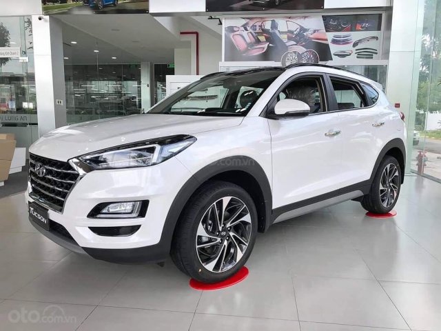 Hyundai Tucson - ưu đãi khủng tháng 9 - phụ kiện + tiền mặt - Gía tốt nhất miền Nam