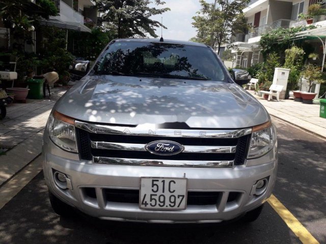 Cần bán lại xe Ford Ranger XLT 4x4 sản xuất năm 2014, xe nhập số sàn0