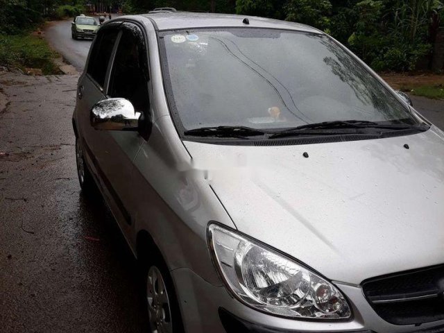 Cần bán gấp Hyundai Getz đời 2009, màu bạc, nhập khẩu nguyên chiếc0