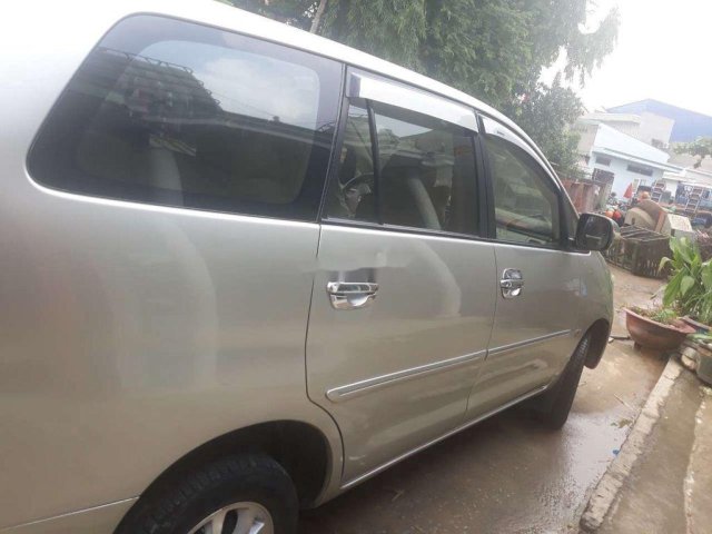 Bán Toyota Innova năm sản xuất 2008, màu bạc, xe nhập