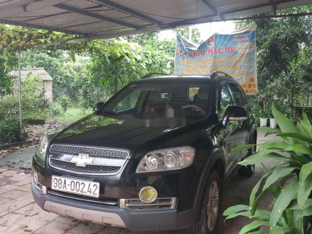 Cần bán xe Chevrolet Captiva đời 2010, màu đen, xe nhập chính chủ0