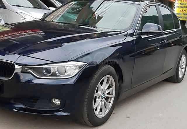 Bán BMW 3 Series 320i 2014, màu đen, nhập khẩu  