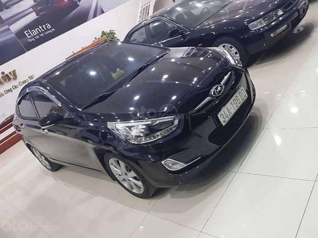 Bán Hyundai Accent MT sản xuất 2013, màu đen, nhập khẩu nguyên chiếc còn mới, giá chỉ 310 triệu