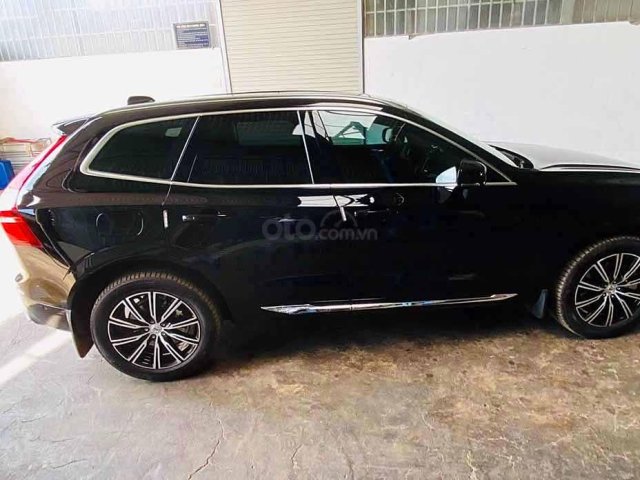 Bán Volvo XC60 năm 2020, màu đen, nhập khẩu còn mới