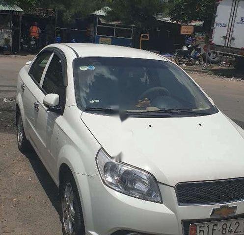 Bán ô tô Chevrolet Aveo đời 2016, màu trắng, số tự động, 285 triệu