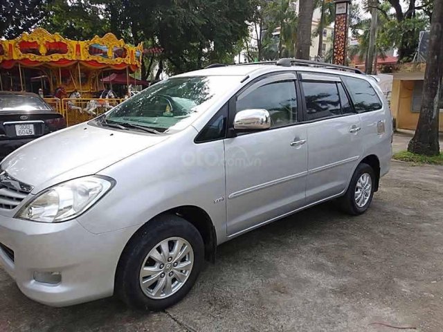 Cần bán xe Toyota Innova 2.0 G sản xuất năm 2008, màu bạc  