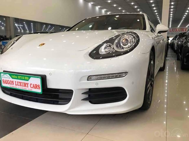 Xe Porsche Panamera 4S đời 2015, màu trắng, nhập khẩu nguyên chiếc  