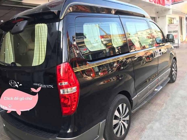 Bán xe Hyundai Grand Starex Limousine 2.4 AT năm 2014, màu đen, nhập khẩu còn mới, giá 890tr