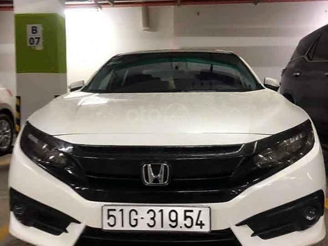 Bán xe Honda Civic 1.5 Turbo đời 2017, màu trắng, xe nhập  