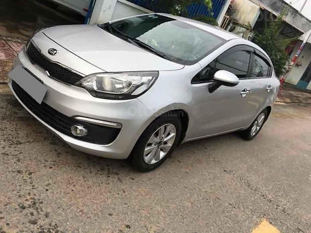 Bán Kia Rio MT đời 2016, màu bạc còn mới, 298tr0