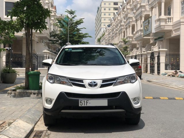 Bán ô tô Toyota RAV4 đời 2015, màu trắng, xe nhập