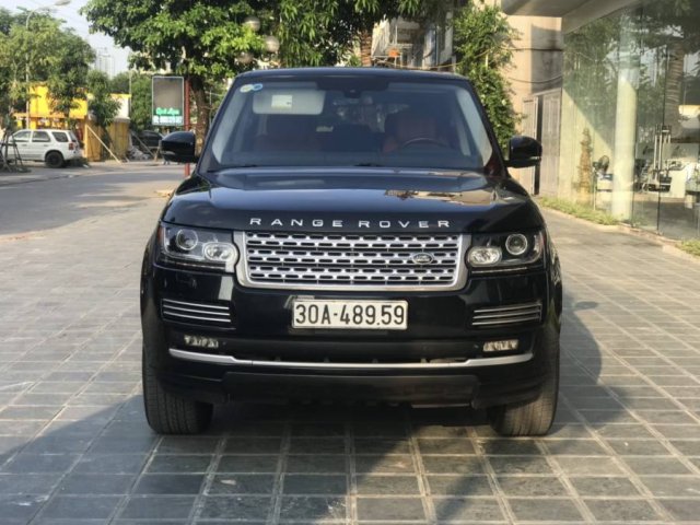 Cần bán gấp LandRover Range Rover năm sản xuất 2014, màu đen