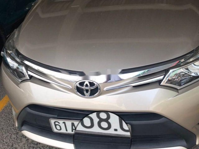 Cần bán Toyota Vios năm 2014, màu xám còn mới, giá 475tr