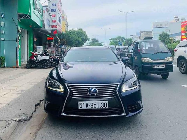 Xe Lexus LS 600hL sản xuất 2013, màu xanh lam, nhập khẩu nguyên chiếc  