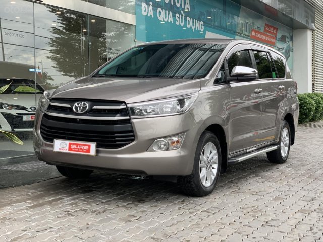 Cần bán Toyota Innova 2018, trùm mền bao êm0