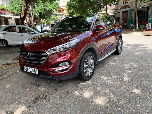 Cần bán Hyundai Tucson 2018, màu đỏ còn mới, 805 triệu0