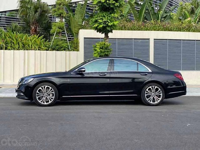 Bán Mercedes S450 Luxury 2019, màu đen 