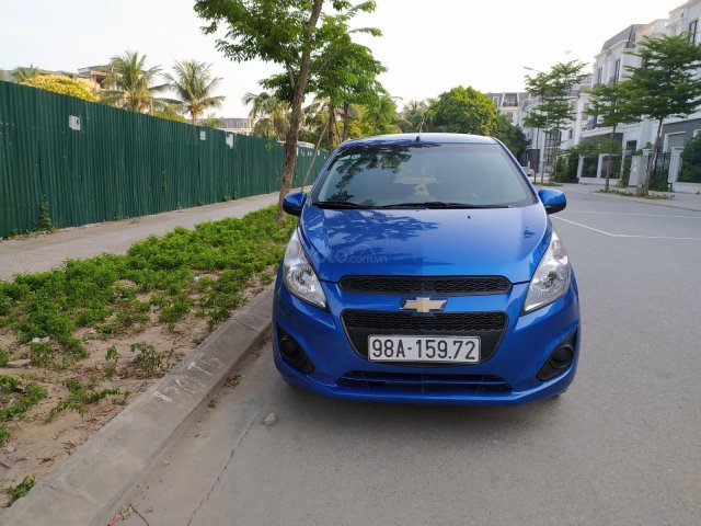 Xe Chevrolet Spark đời 2017, màu xanh lam còn mới, giá chỉ 205 triệu đồng