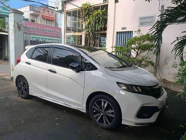 Bán Honda Jazz sản xuất năm 2018, màu trắng, nhập khẩu 