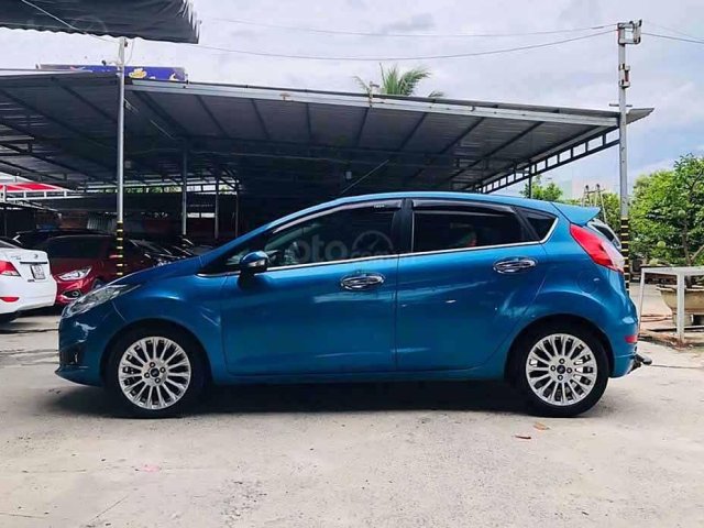 Bán Ford Fiesta sản xuất 2014, màu xanh, 354 triệu