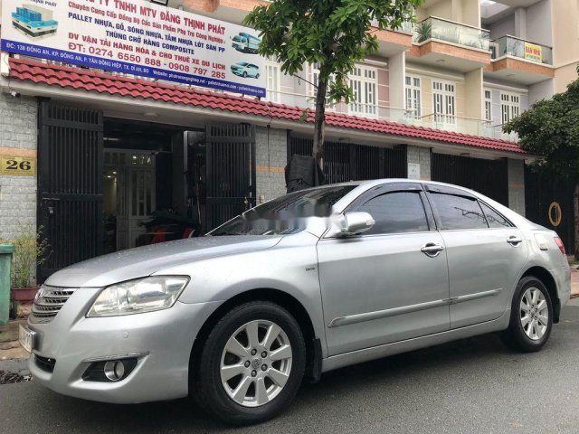 Xe Toyota Camry sản xuất năm 2007, màu bạc còn mới, giá chỉ 415 triệu0