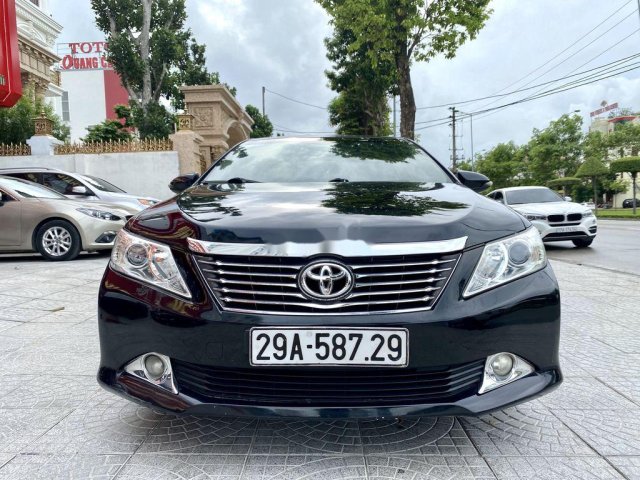 Cần bán lại xe Toyota Camry năm 2012, màu đen còn mới 0