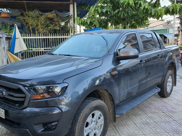 Cần đổi lên 2 cầu đi suối nên cho ra đi em Ford Ranger XLS đăng ký lần đầu 12/2019, giá 605tr0