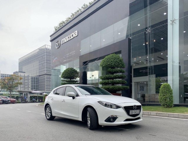 Bán xe Mazda 3 sản xuất năm 2015, màu trắng0