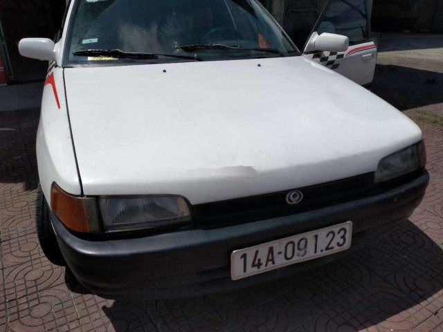 Cần bán lại xe Mazda 323 đời 1996, màu trắng, xe nhập