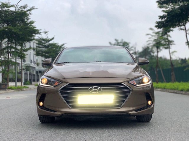 Bán Hyundai Elantra sản xuất năm 2017, màu nâu