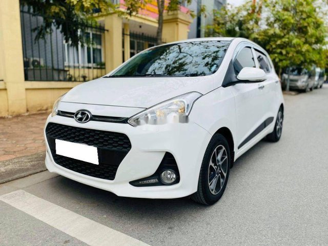 Bán xe Hyundai Grand i10 sản xuất năm 2018, màu trắng số sàn