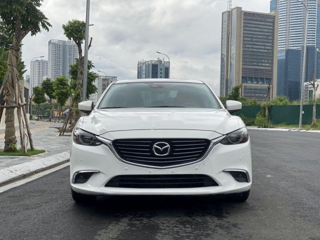 Bán Mazda 6 2018, màu trắng, xe chính chủ