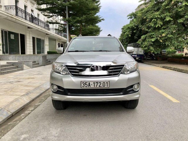 Cần bán gấp Toyota Fortuner năm sản xuất 2016, màu bạc, 645 triệu