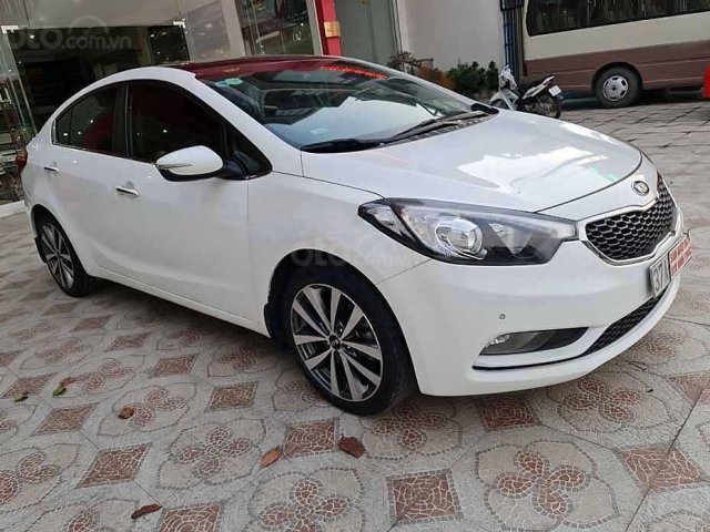 Bán Mazda 3 năm sản xuất 2014, màu trắng, 440 triệu