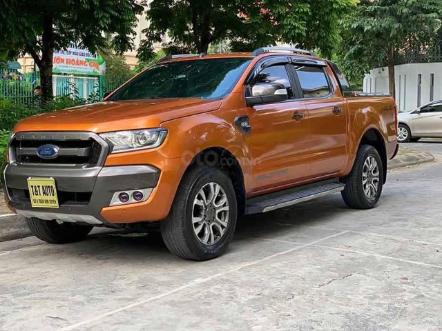 Bán Ford Ranger Wildtrak 3.2L 4x4 AT sản xuất 2015, màu vàng đồng, nhập khẩu