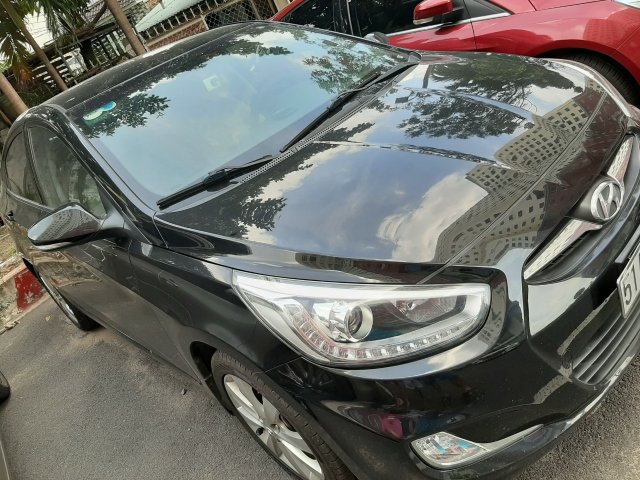 Bán ô tô Hyundai Accent sản xuất năm 2014, màu đen, giá 398tr0