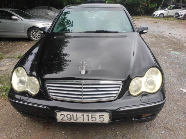 Cần bán gấp Mercedes C240 sản xuất năm 2003, màu đen 0