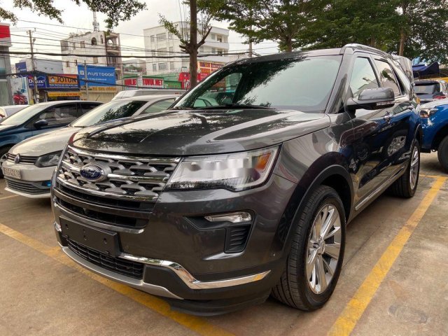 Cần bán Ford Explorer năm 2019, màu xám, nhập khẩu nguyên chiếc0