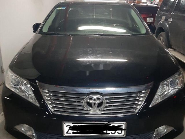 Cần bán gấp Toyota Camry đời 2013, màu đen, giá chỉ 650 triệu0