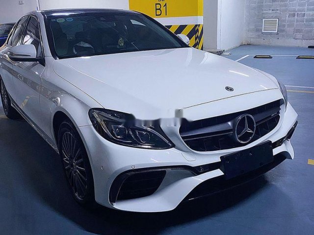 Cần bán lại xe Mercedes C250 Exlusive năm 2015, màu trắng