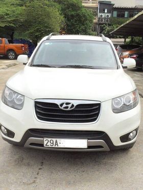 Gia đình cần bán xe Hyundai Santafe trắng, đời 2011, đẹp không tì vết