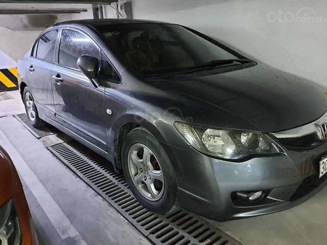 Bán xe Honda Civic 1.8 AT năm 2011, màu xám xe gia đình