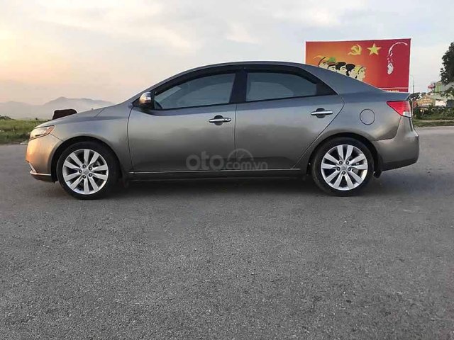 Bán xe Kia Forte năm 2009, màu xám, xe nhập 