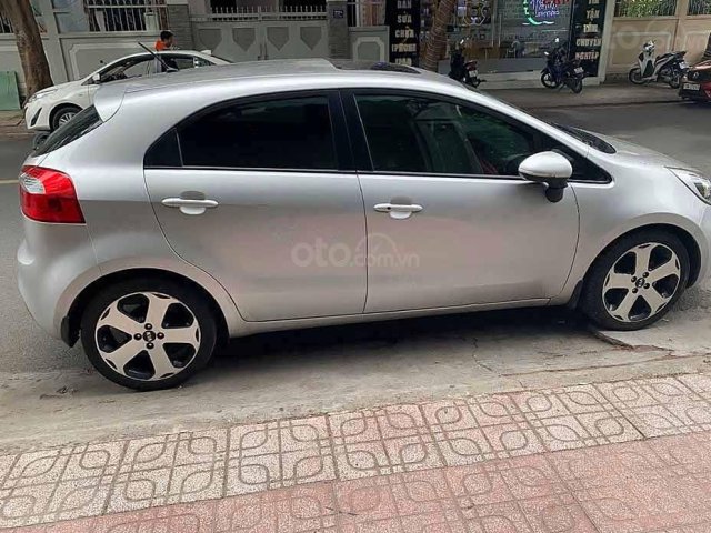 Cần bán gấp Kia Rio 1.4 AT sản xuất 2012, màu bạc, xe nhập  0