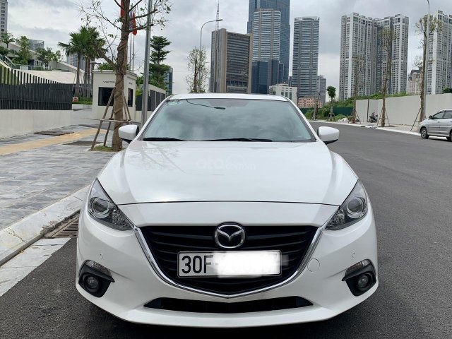 Cần bán Mazda 3 đời 2017, giá tốt, xe một đời chủ duy nhất, màu trắng còn mới0