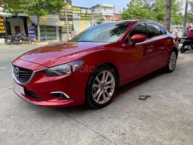 Cần bán gấp Mazda 6 2.5 2015, màu đỏ còn mới