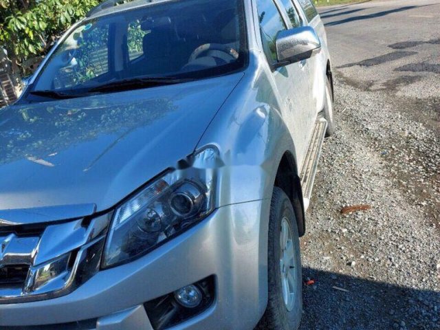 Cần bán xe Isuzu Dmax đời 2016, màu bạc, xe nhập 0