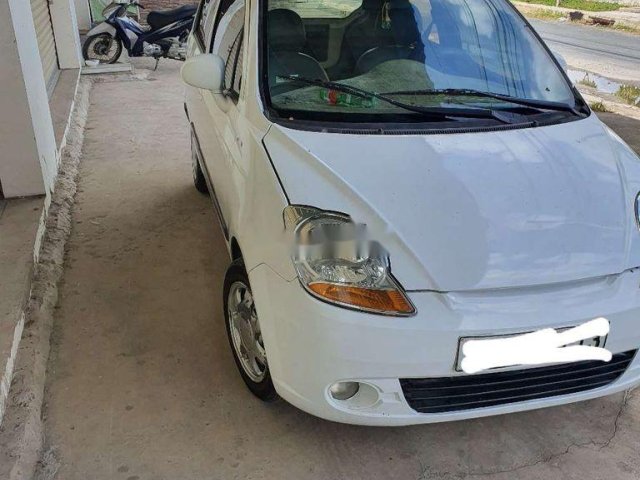 Cần bán gấp Chevrolet Spark năm 2010, màu trắng, nhập khẩu, 95tr0